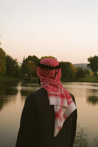 المتواري